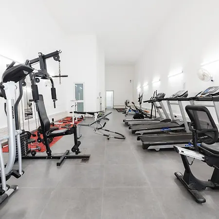 Bright 1bed With Shared Heated Indoor Pool & Gym * 세인트폴스베이