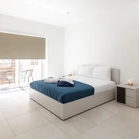 Bright 1bed With Shared Heated Indoor Pool & Gym * 세인트폴스베이